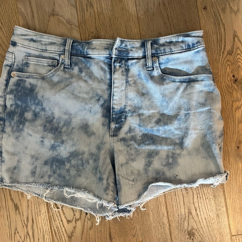 TIE-DYE Universal Thread Denim Shorts, Size 31/12, (3 For $17 Sale)